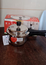 Stainless Steel Rays Fusion Pressure Cookers With Outer Lid (2.5 Litres / 5-Year warranty)